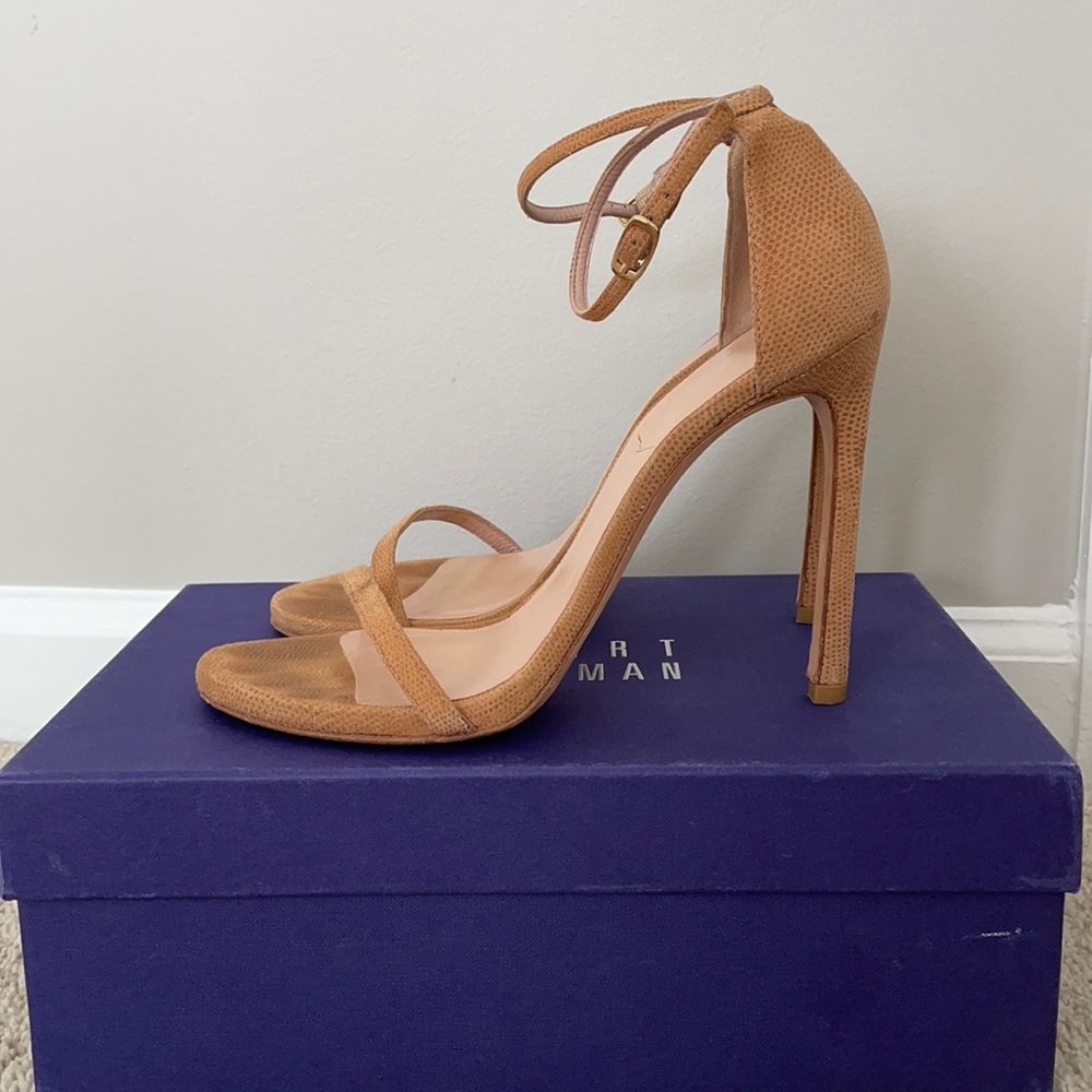 Stuart Weitzman Nudist in Beige Goose Bumps 8 1/2